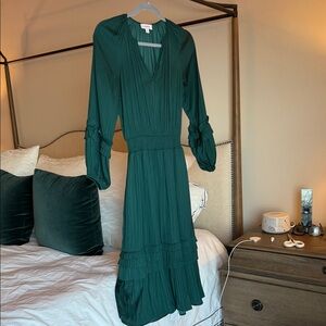 Evereve Elegant Green Women's Satin Dress